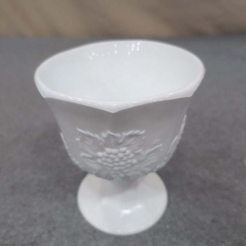 Vintage White Milk Glass Harvest Grape Pedestal Goblet Scalloped Rim image 2