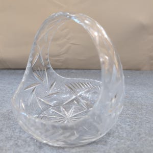Vintage Crystal Glass Basket Clear Etched Starburst Handle Bowl Dish 6" image 1