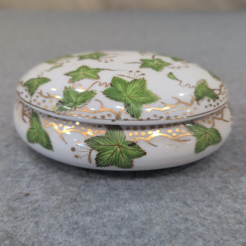 Boîte à bijoux ovale Paulux China Japon feuille d'or vert porcelaine blanche image 1