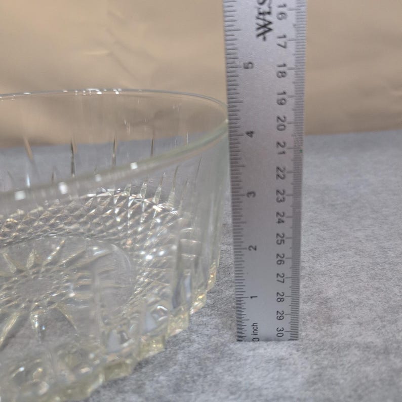 Vintage Arcoroc USA Crystal Glass Serving Bowl Starburst Faceted Design 9" x 4" image 6
