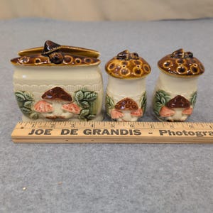 Vintage Mushroom Ceramic Napkin Holder Salt and Pepper Shakers Set Made in Japan image 10