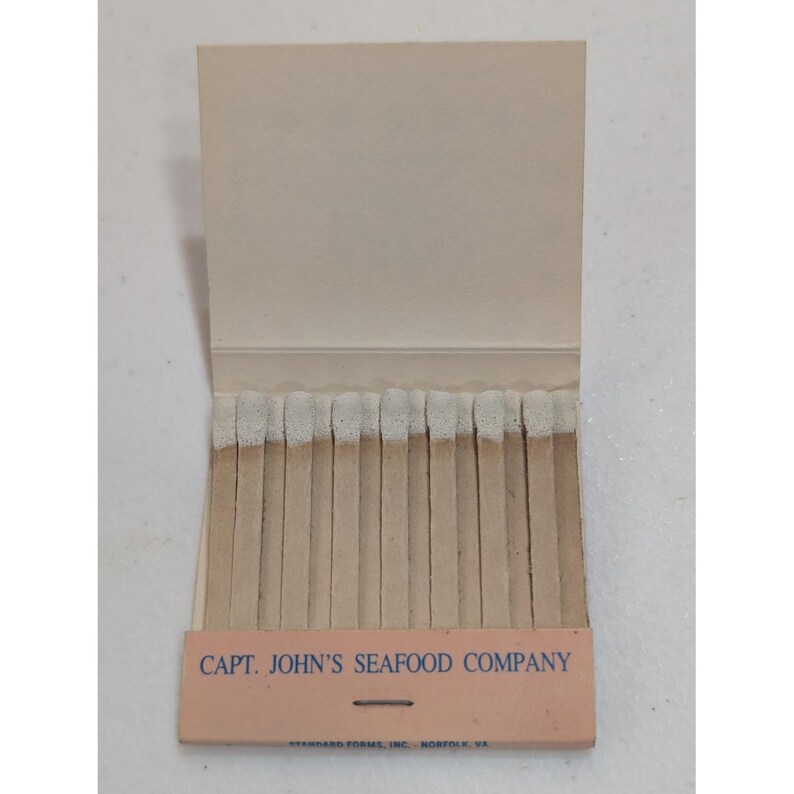 Boîte d'allumettes vintage Capt. John's Seafood Company, Virginia Beach, collection image 3