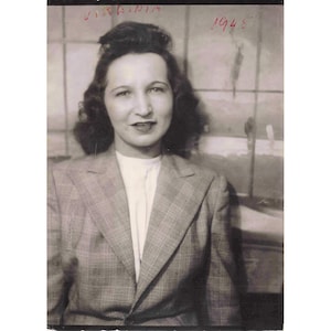 Vtg 1940s Virginia Woman Portrait Photo Suit Jacket Dress 1945 Eufaula, Alabama image 1