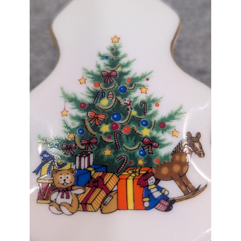 Papel Christmas Morning Tree Trinket Box Japan White Porcelain Gold Trim image 4