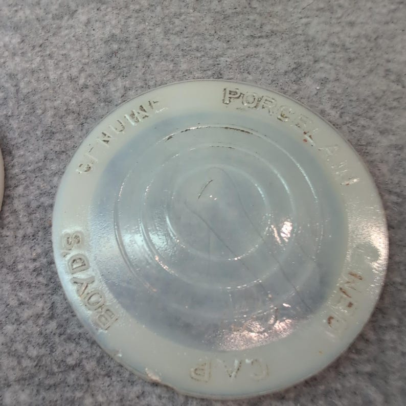 6 Vintage White Crown & More Canning Milk Jar Lids image 4