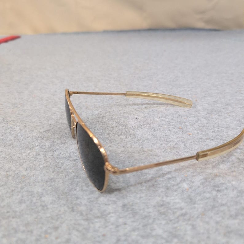 General Optical Aviator Sunglasses Gold Tone Frame Dark Gray Lens Pilot Style image 2