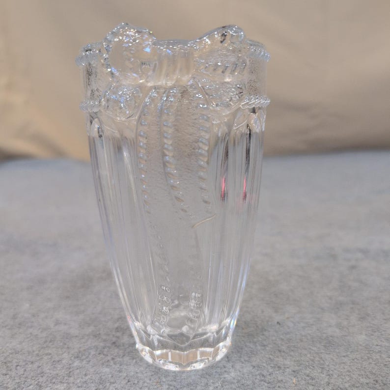 Studio Silversmiths Merci Cherie 24% Lead Crystal Frosted Bow Bud Vase Germany image 1