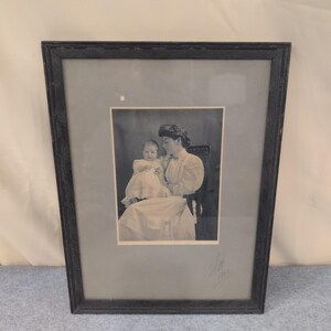 Antique 1907 Signed Mother & Child Portrait John Wanamaker Framed Photo PA