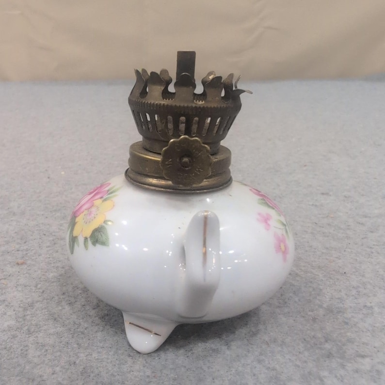 Miniature Porcelain Floral Oil Lamp White Pink Yellow Rose Gold Trim NA308 image 3
