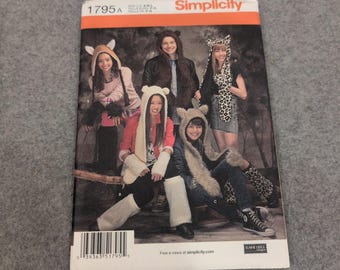 Simplicity 1795 Animal Hats Leg Arm Warmers Sewing Pattern Mens Womens Teens SML