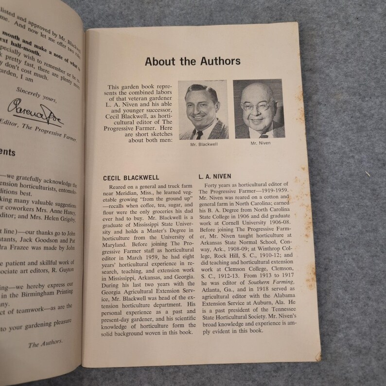 Vintage 1961 The Progressive Farmers Garden Book For The South *Scarce* image 3