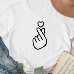 Korean Heart Hand T-shirt, Korean Love T-Shirt, Korean Love Gift, K-Pop Lover, K-Pop Lover Shirt, K-Pop Lover Gift, Hand Heart Crewneck