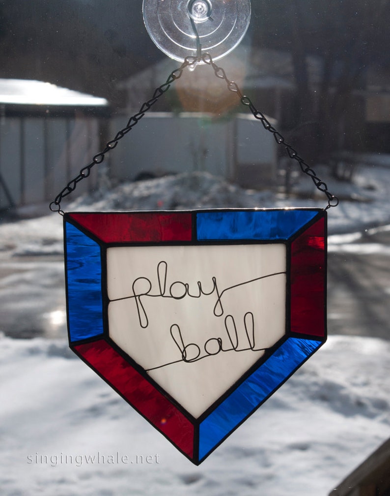 Plaque de maison en vitrail avec des mots en fil de fer et les couleurs de léquipe thème baseball/softball image 1