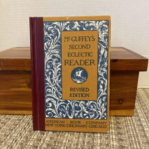 Antique 1920 Book McGuffey's Third Eclectic Reader 7 1/2" x 5"