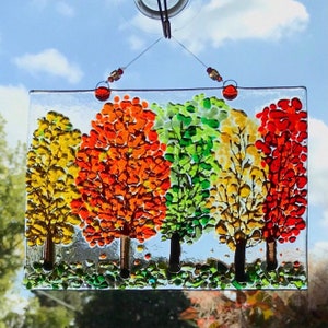 Geschmolzenes Glas-Fall-Bäume-Wanddekor, Herbstlaub-Sonnenfänger, Erntedank-Fensterdekor, bunte Glaswand-Kunst
