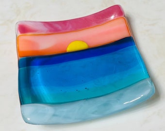 Fused Glass Beach Sunset Plate, Sunset Beach Decor Dish, Ocean Wave Glass Art, Beach Glass Jewelry Keeper