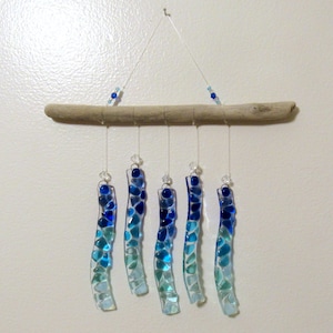 Fused Glass Beach Windchime, Glass and Driftwood Mobile, Turquoise Sea Glass Suncatcher, Ocean Wave Glass Wall Art, Garden Mosaic Decor