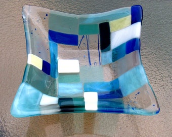 Cuenco de mosaico de playa de vidrio fusionado, plato artístico de océano azul turquesa