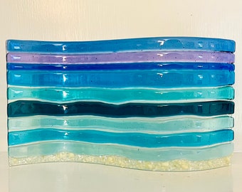 Arte de olas de playa en vidrio fusionado, decoración oceánica independiente (9,5 x 5")