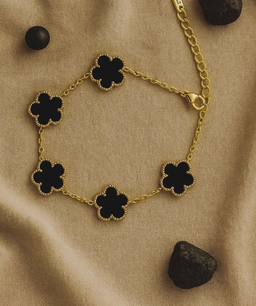 Black clover bracelet - Etsy 日本
