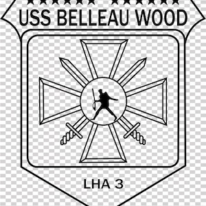 Puede incluir: Emblema en blanco y negro del USS Belleau Wood. El emblema presenta un diseño central de una persona con un arma dentro de un círculo, rodeada por una cruz y espadas. Se muestra el texto "USS BELLEAU WOOD" y "LHA 3".