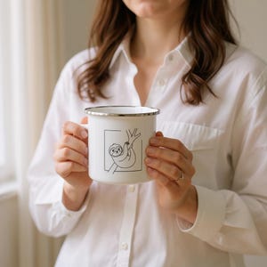 Tasse en émail « Tu es Faultastic ! » – Motif paresseux minimaliste – Cadeau pour enfants, camping, café et fans de paresseux