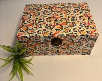 William Morris decorated box, William Morris decorative piece, vintage decor, Italian printed art, gift for women