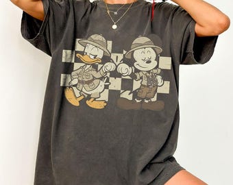 Comfort Colors Mickey & Donald Animal Kingdom Shirt, Disney Safari Best Friends T-Shirt, Vater und Sohn Passendes T-Shirt, Let’s get Wild BTW Familie T-Shirt