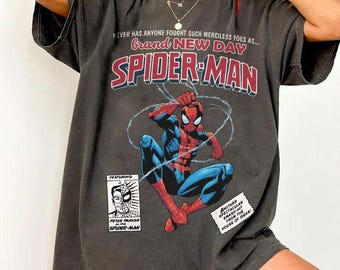 Erstaunliches Spider Man Shirt, Marvel Comic Brand New Day T-Shirt, Peter Parker Spiderman Grafik T-Shirt, Retro Comic Cover Art, Superheld Fan Geschenk