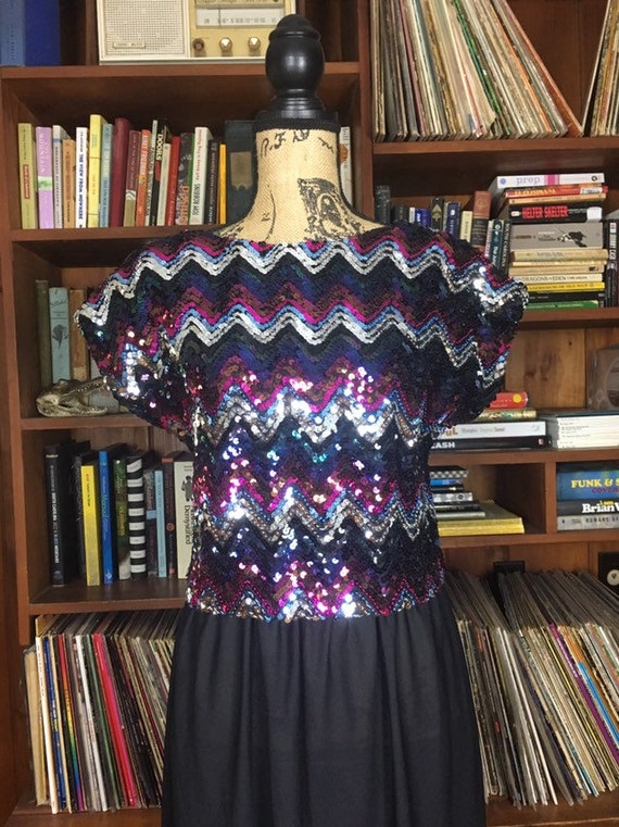 Vintage 1970s Dress w SEQUIN - Chevron Striped To… - image 5