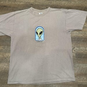 Camisa vintage Alien Workshop para hombre, talla grande, de los años 90, Skate Believe Skateboarding, color tostado y gris