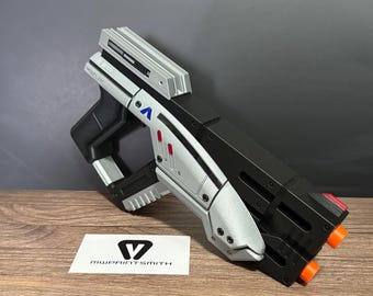 Modelo de cosplay impreso en 3D del Predator M-3 de Mass Effect