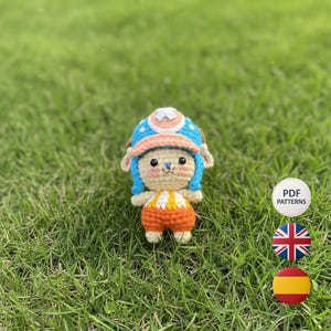 Crochet Pattern - Digital Pattern - Pirate Reindeer Doctor, Kawaii Amigurumi with Hat | Crochet PDF | ESP-ENG