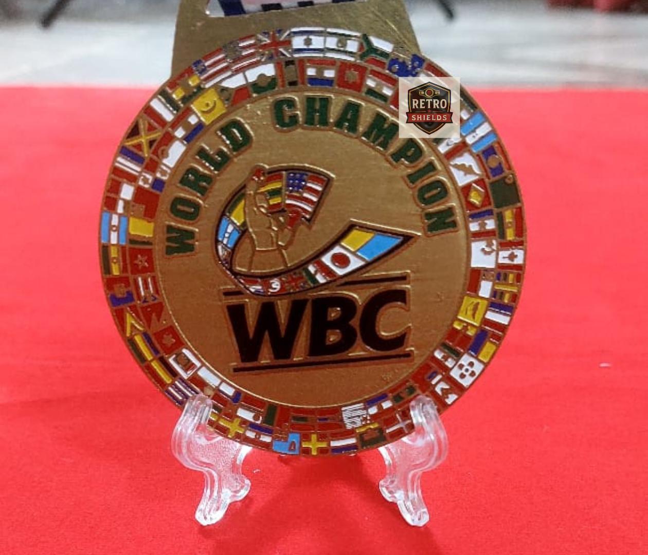 WBC チャンピオンメダル レプリカ　公式シール WBCチャンピオンシップレプリカメダル：ディスプレイスタンド付き