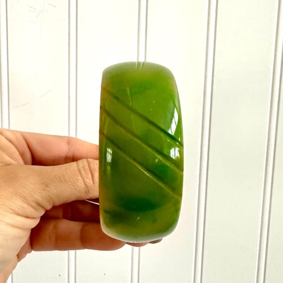 Authentic Vintage Bakelite Bangle, Simichrome Tes… - image 9