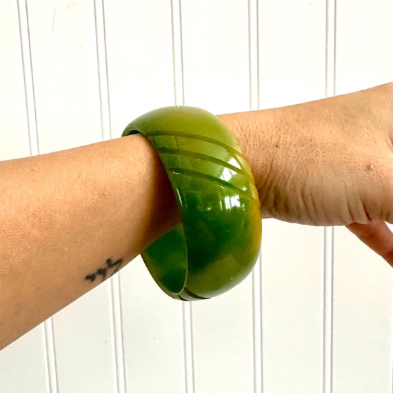 Authentic Vintage Bakelite Bangle, Simichrome Tes… - image 11