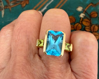 14K Gold Vintage Swiss Topaz Ring with Peridot Accents