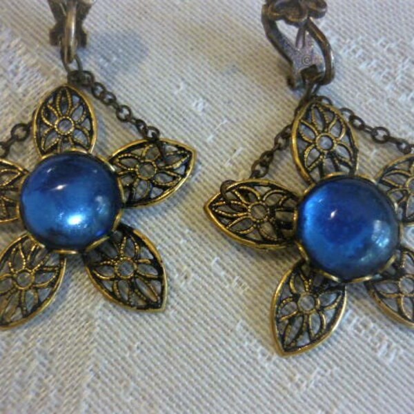Antique Gold Filigree vintage Earrings,Dated 1968 Clip on Filigree Earrings