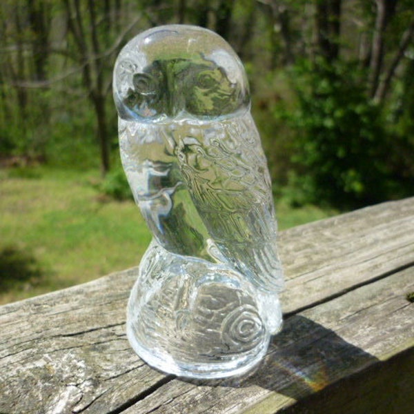 SALE Beautiful Glass Owl Figurine,Vintage glass Owl Paperweight