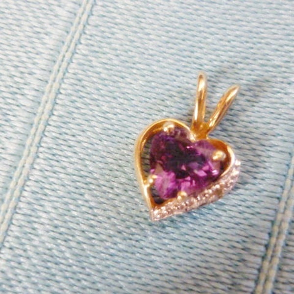 Sweet vintage Purple Amethyst heart Dainty Pendant
