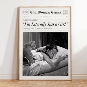 I'm Literally Just A Girl Print, Girly Wall Art, Retro Apartment Decor, Trendy Gallery Wall, Preppy Poster, Girly Gift, It Girl Dorm Decor imagen 1
