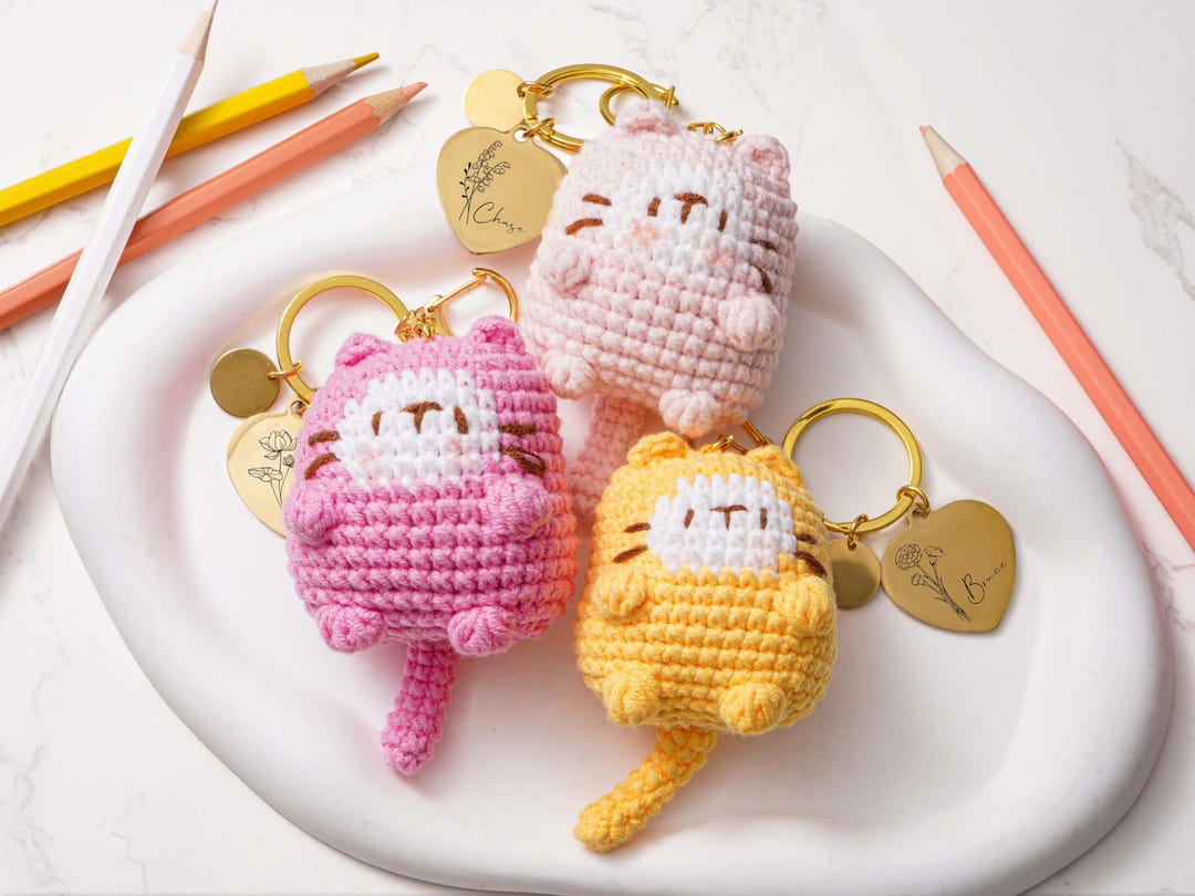 Custom Crochet Mini Cat Keychain, Handmade Amigurumi Cat Keychain ...