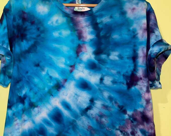 Hand-Dyed Cotton Boxy T-Shirt: Royal Sapphire & Violet Ice Dye Tee