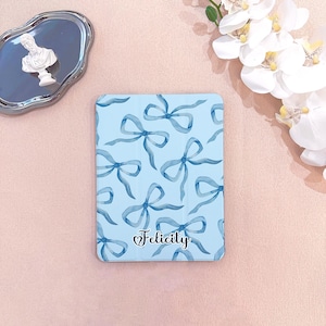 Sött blått iPad-skal med rosett och pennhållare för iPad 11/10/9 generation 2025 iPad Air 7/6/5/4 iPad Pro 11"12.9" iPad Mini 6/7 iPad 2022 2024