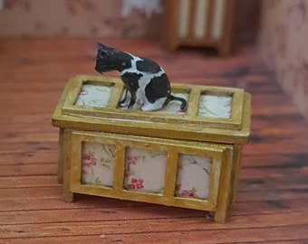 Dollhouse miniature cat, 1/48 scale