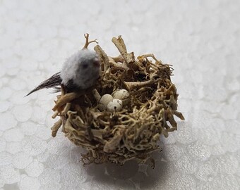 Dollhouse miniature bird nest 1/12 scale