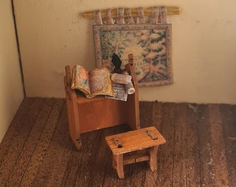 Tudor desk with accesories , stool and tapestry, 1/48 scale