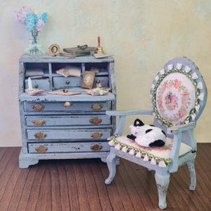 Escritorio y silla para casa de muñecas escala 1/12