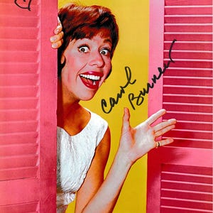 Carol Burnett signed 8x10