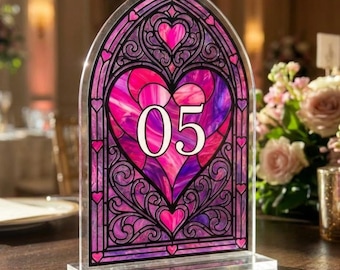 Números de mesa de boda con forma de corazón de vitral, letrero acrílico gótico